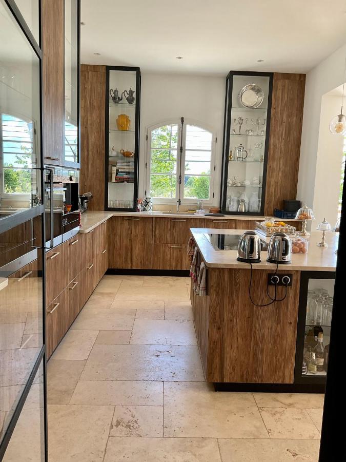 Bed and Breakfast La Soleillade Aix-en-Provence Esterno foto
