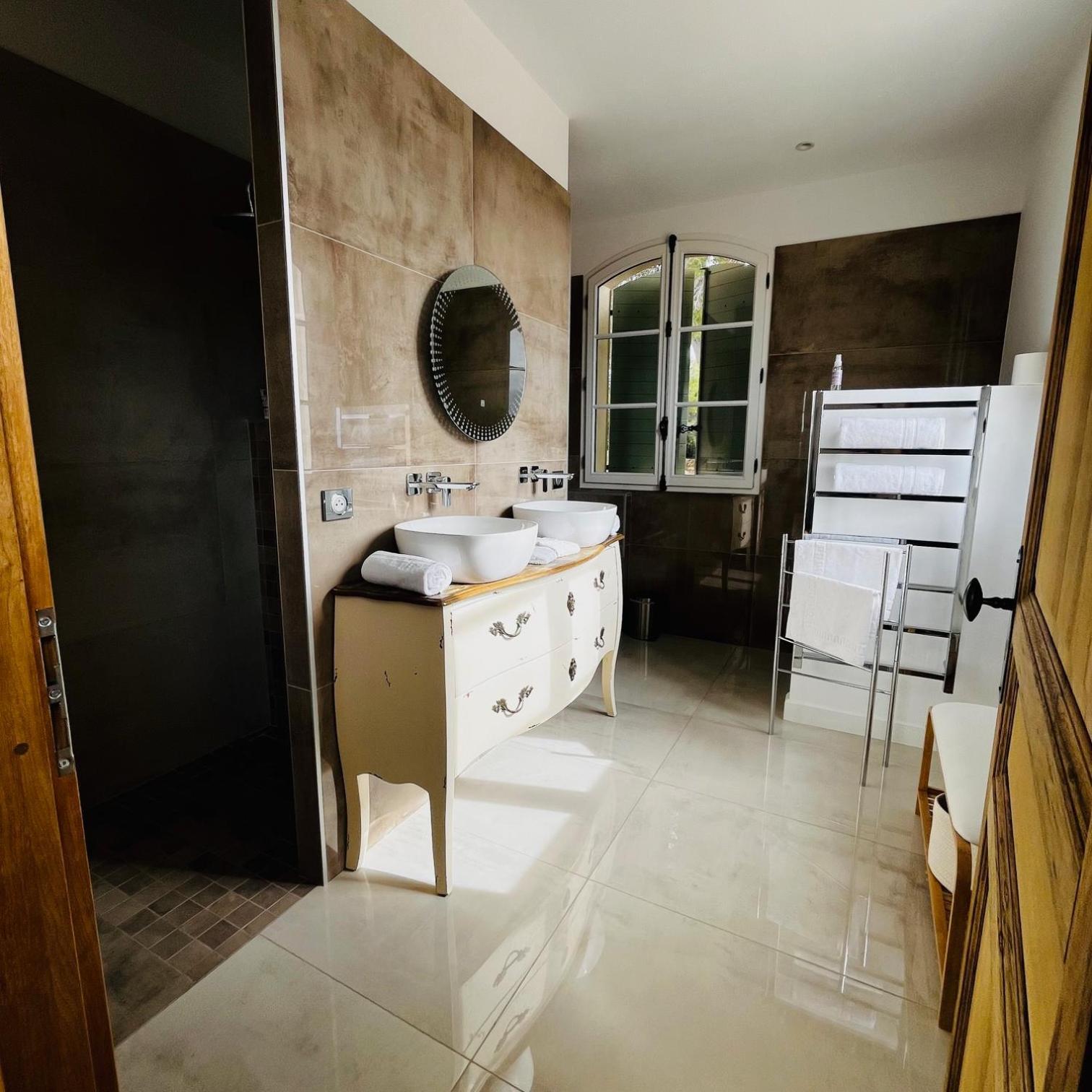Bed and Breakfast La Soleillade Aix-en-Provence Esterno foto